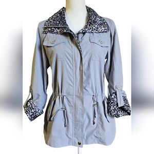 Chic Gray Women's Utility Jacket with Leopard Accents